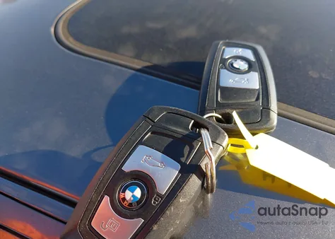 2015 BMW 320I xDrive из США, поврежденный, VIN WBA3C3G58FNS73171